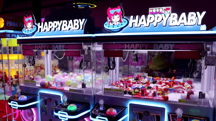 ’Happy Baby’ claw machines  